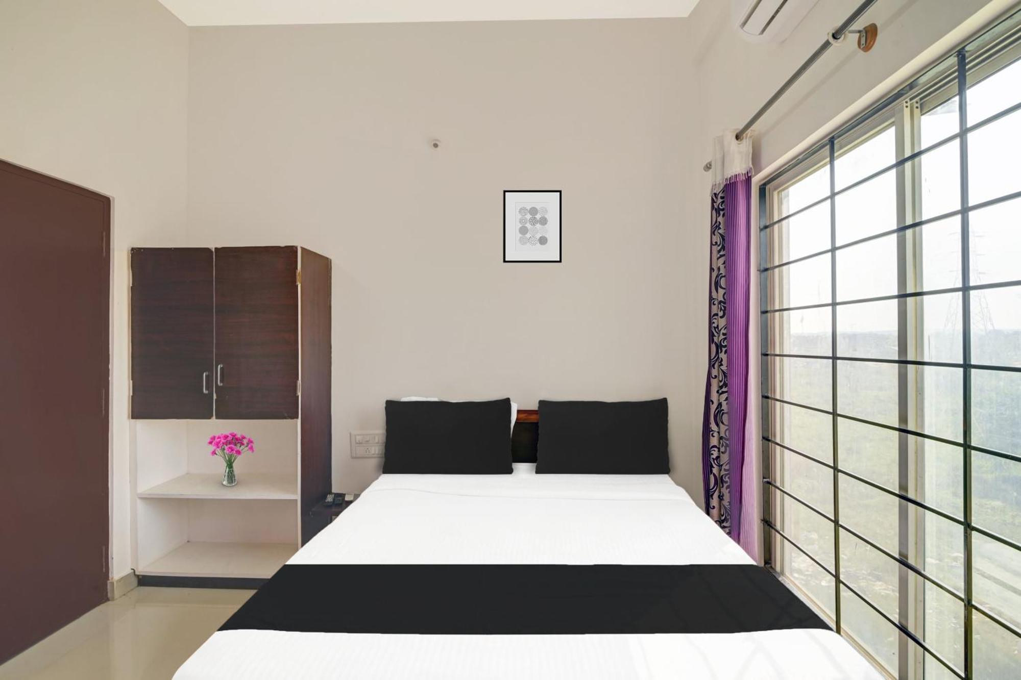 Hotel Super Collection O Chikmangaluru Near Railway Station Chikmagalūr Zewnętrze zdjęcie